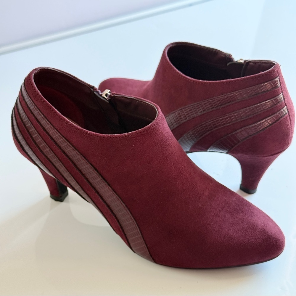 Eva & Zoe Burgundy Evelyn Ankle Boots Size 6.5 - Picture 5 of 13